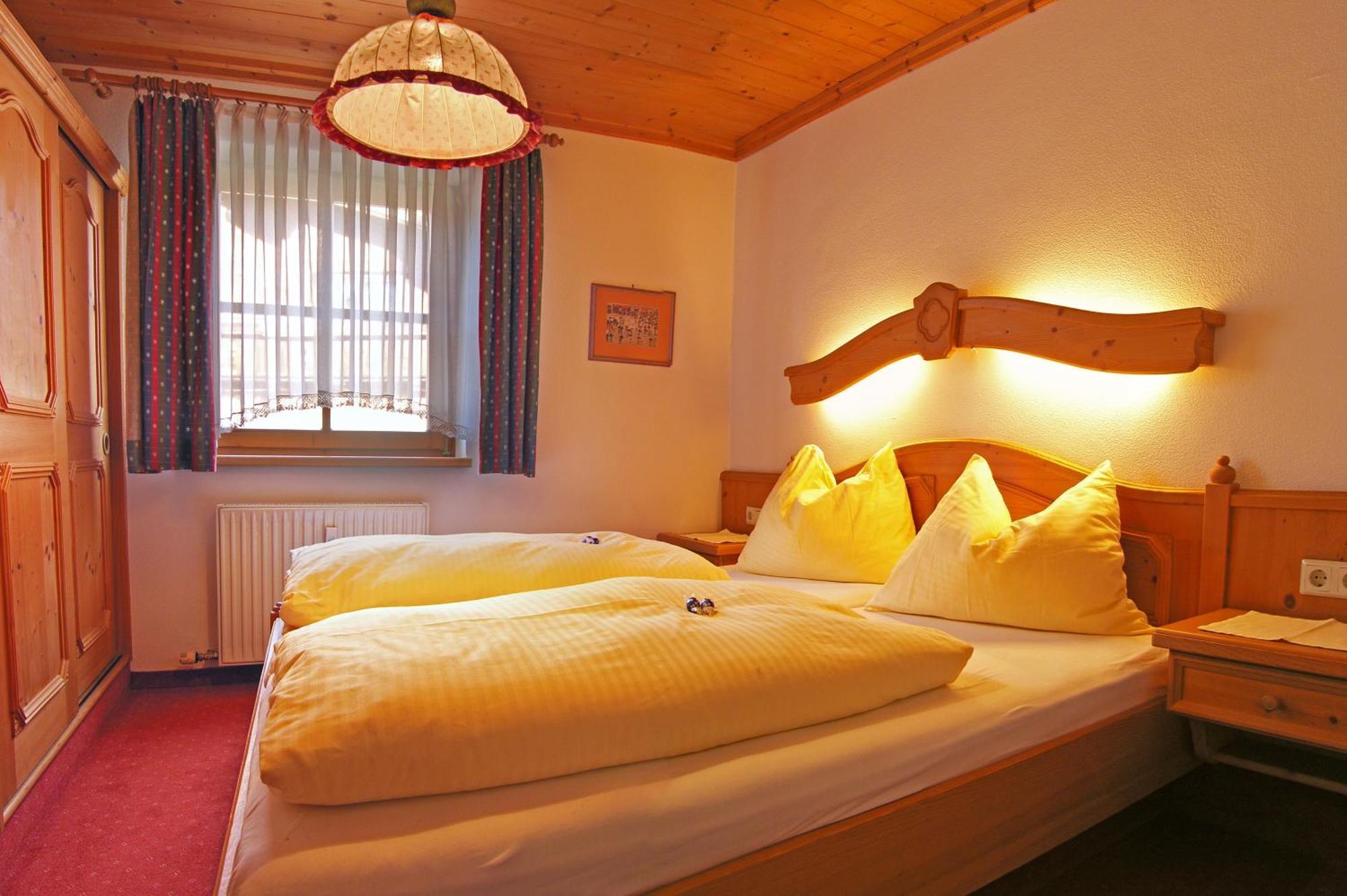 Haus Am Platz - Weitgasser Altenmarkt im Pongau Luaran gambar