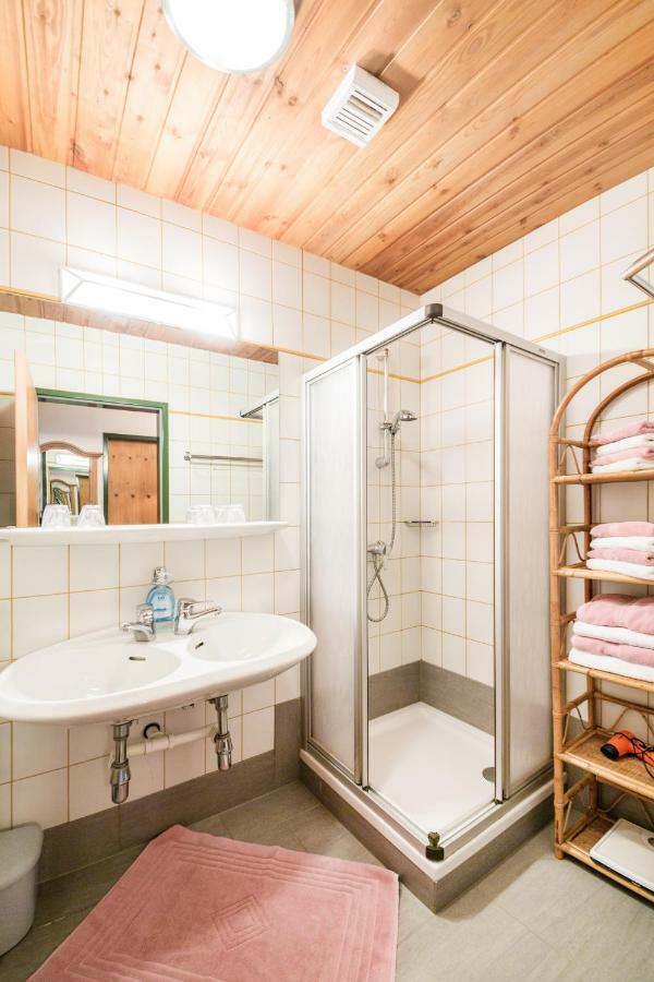 Haus Am Platz - Weitgasser Altenmarkt im Pongau Luaran gambar
