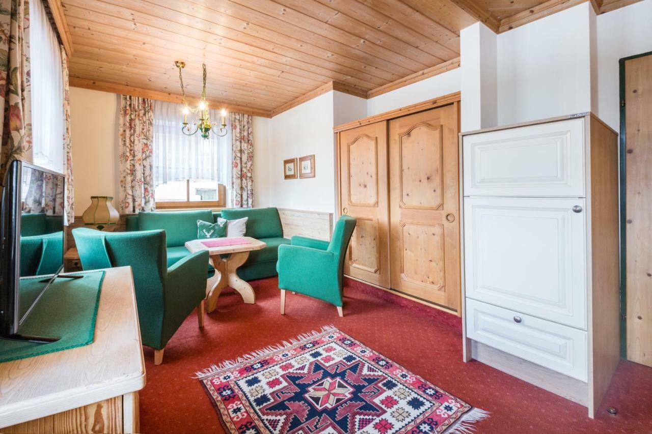 Haus Am Platz - Weitgasser Altenmarkt im Pongau Luaran gambar