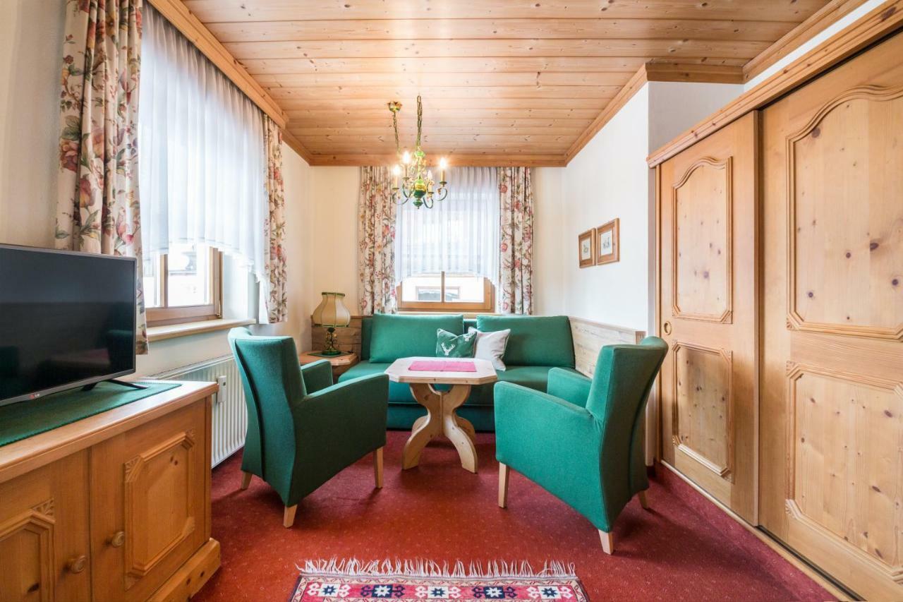 Haus Am Platz - Weitgasser Altenmarkt im Pongau Luaran gambar