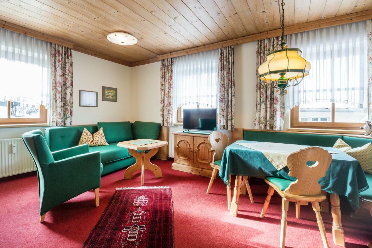 Haus Am Platz - Weitgasser Altenmarkt im Pongau Luaran gambar