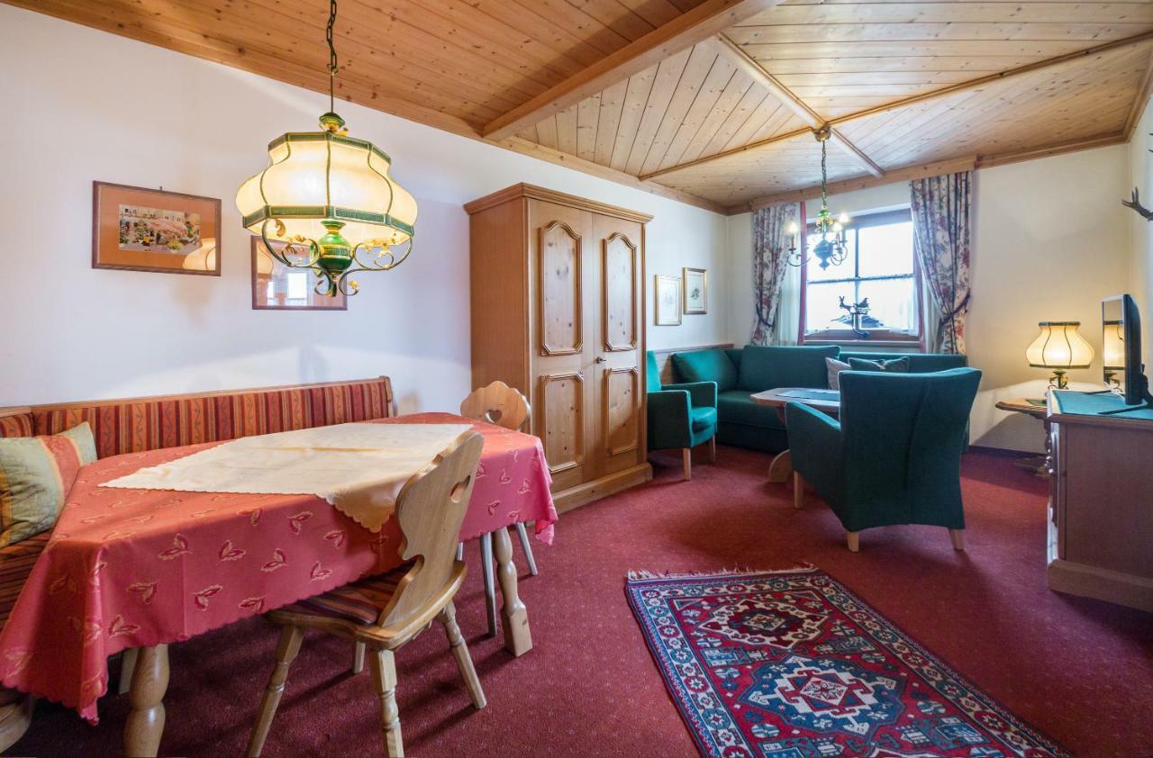 Haus Am Platz - Weitgasser Altenmarkt im Pongau Luaran gambar